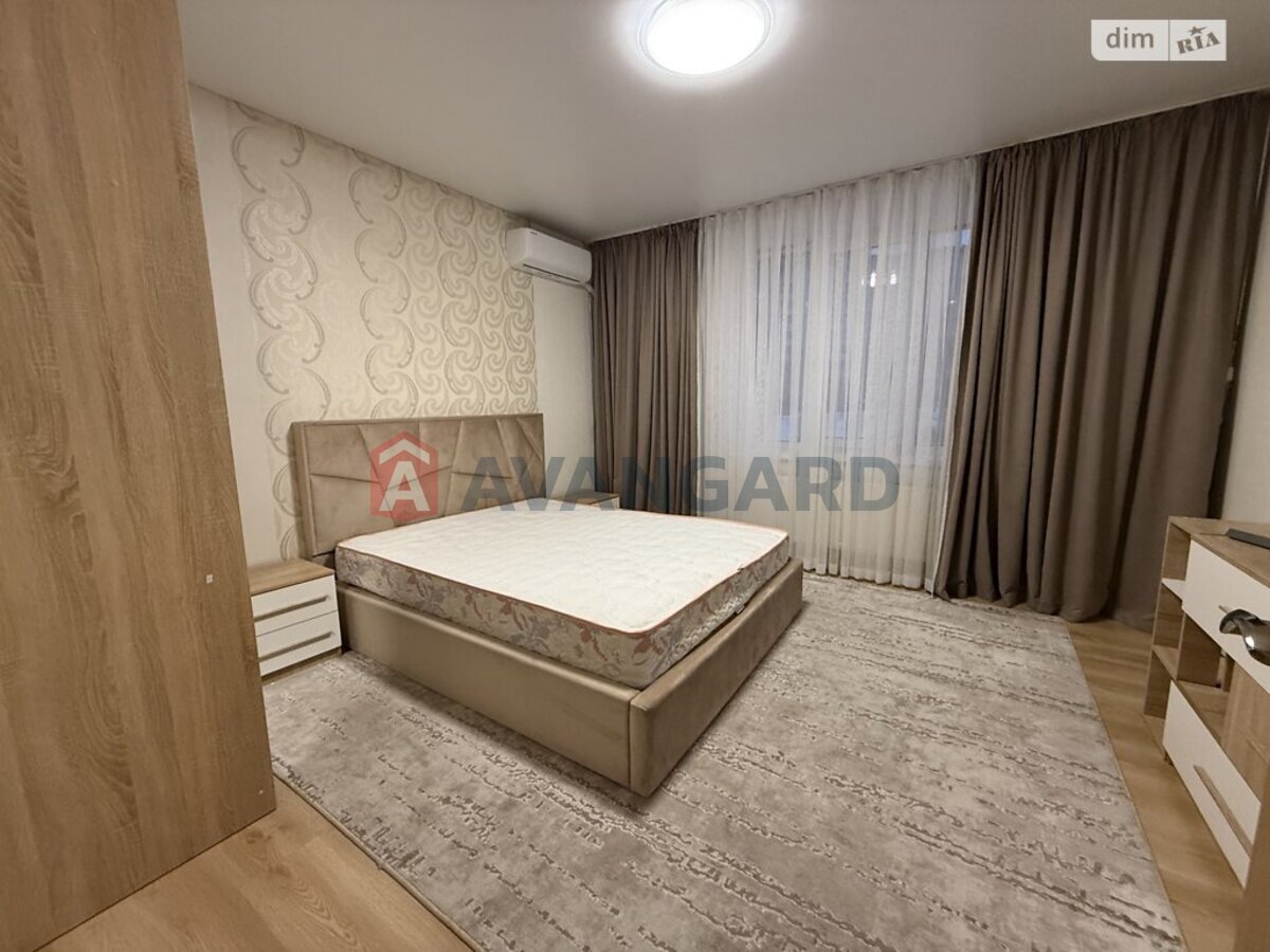 1 ��. ��������, 45/16/15 ��. �., 2/10 ������ ���� 1