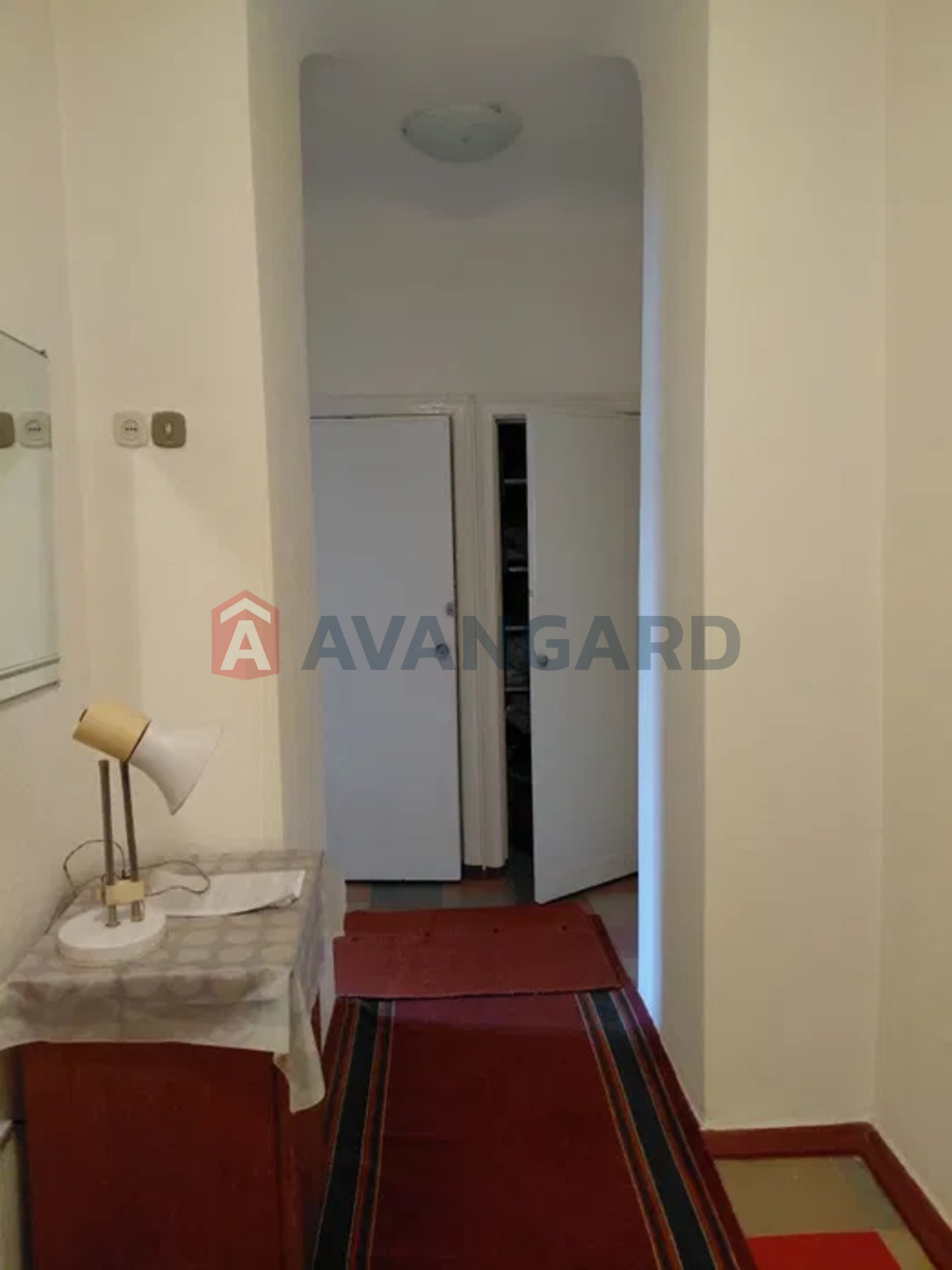 3 ��. ��������, 67/-/10 ��. �., 3/5 ������ ���� 11