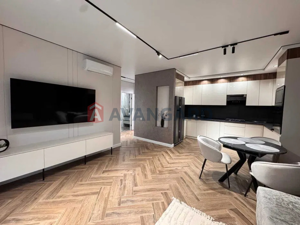 1 ��. ��������, 63/-/35 ��. �., 4/12 ������ ���� 5