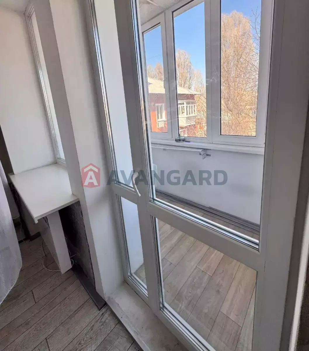 3 ����. ��������, 75/-/- ��. �., 2/2 ���� ���� 17