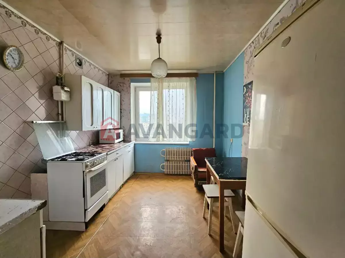 3 ��. ��������, 67/48/9 ��. �., 7/9 ������ ���� 1