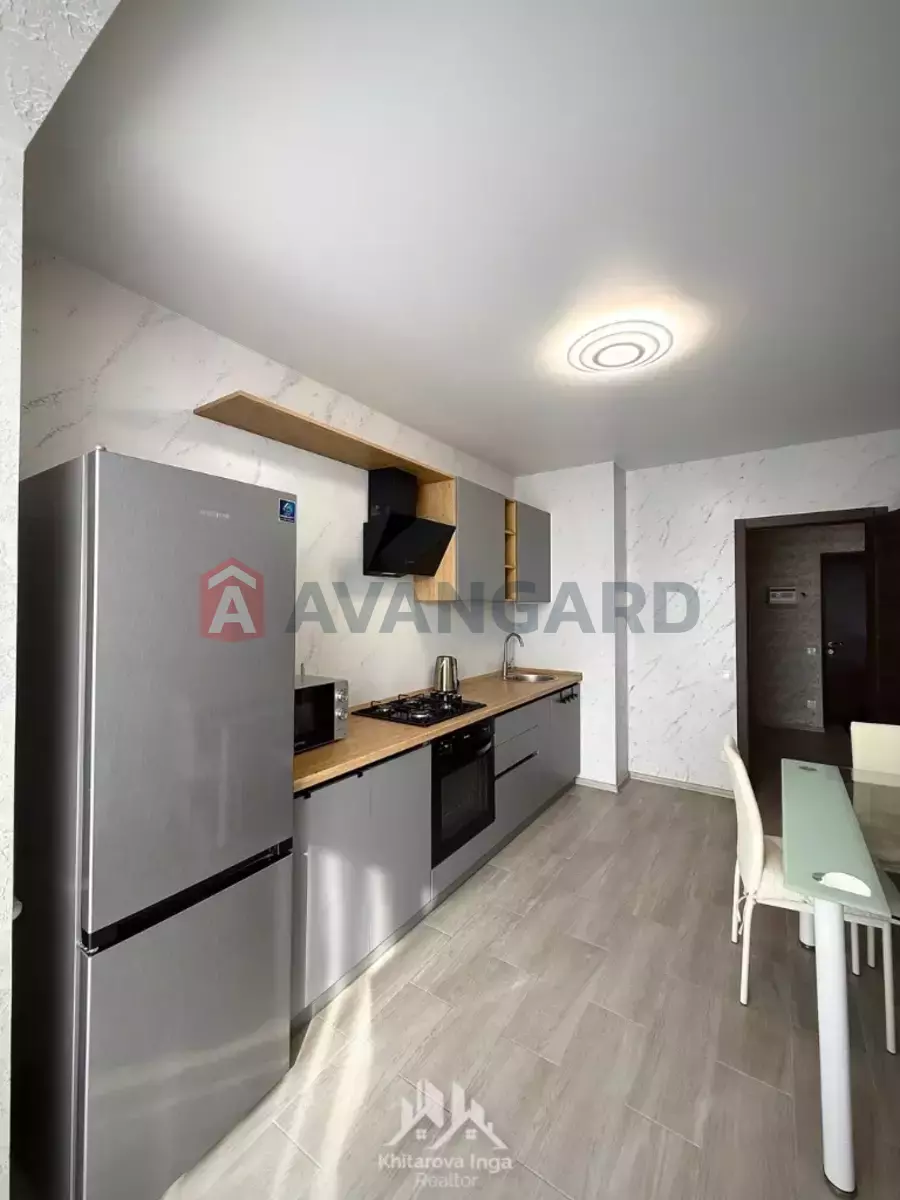 1 ����. ��������, 45/-/- ��. �., 9/10 ���� ���� 3