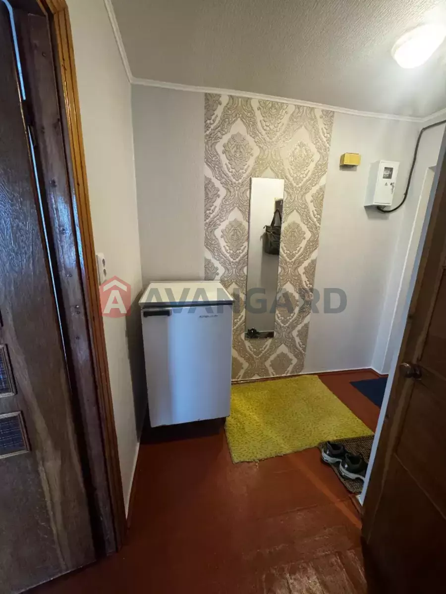 1 ����. ��������, 31/-/- ��. �., 4/5 ���� ���� 5