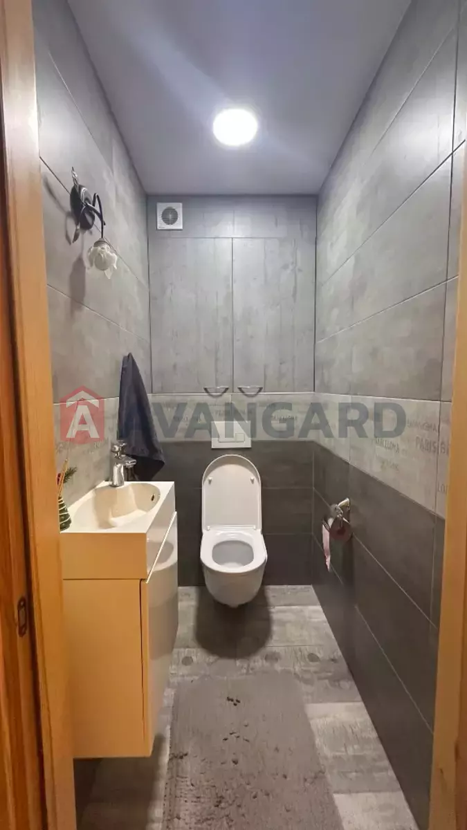 3 ����. ��������, 72/46/9 ��. �., 2/16 ���� ���� 16