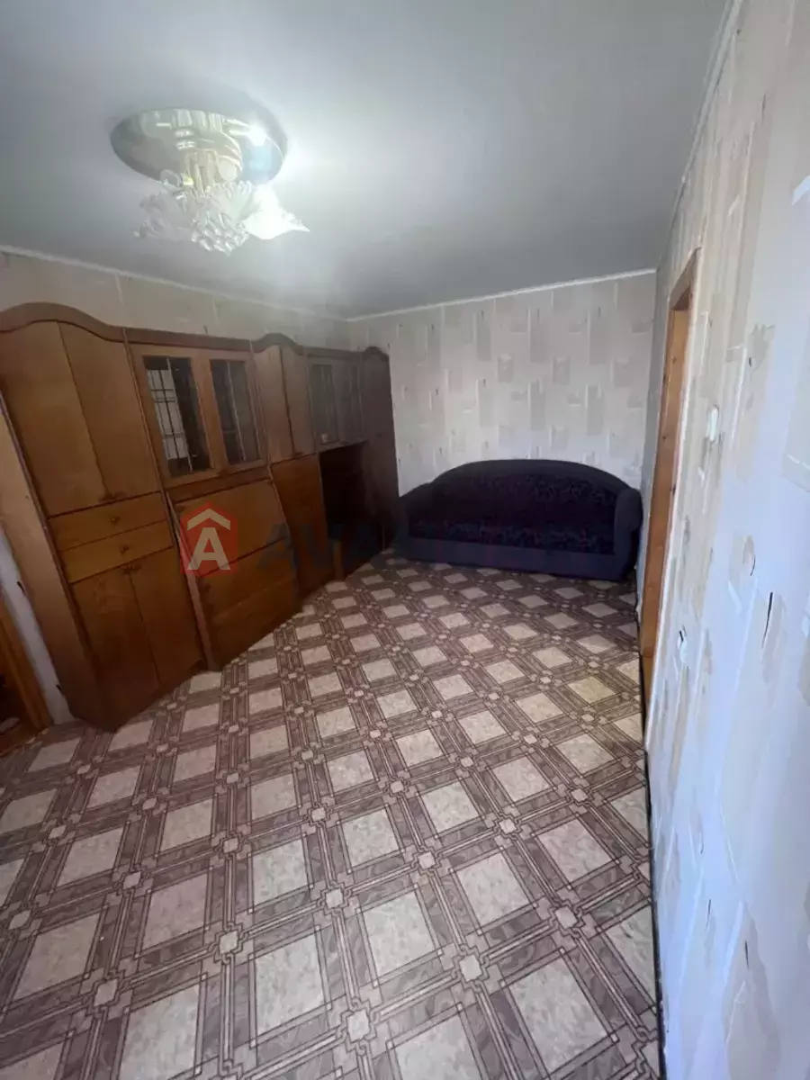 3 ��. ��������, 66/-/8 ��. �., 5/9 ������ ���� 8