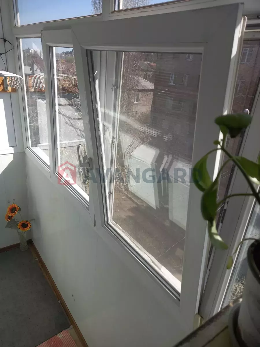 1 ��. ��������, 32/-/12 ��. �., 4/5 ������ ���� 3