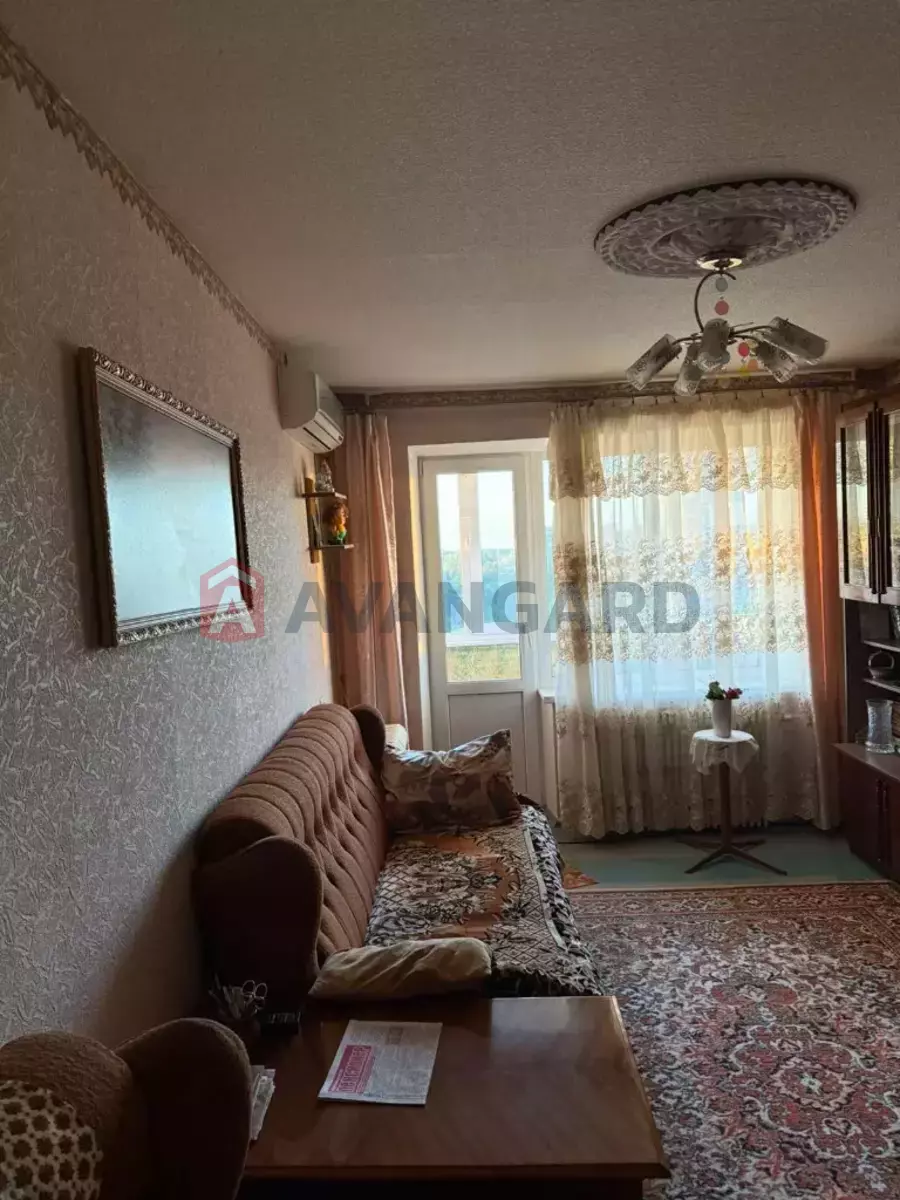 3 ��. ��������, 64/-/9 ��. �., 8/9 ������ ���� 12