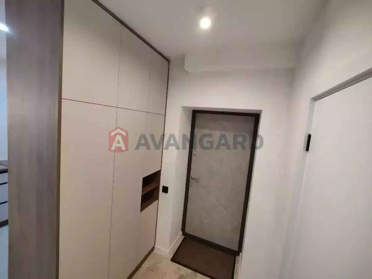 1 ��. ��������, 37/-/15 ��. �., 5/10 ������ ���� 12