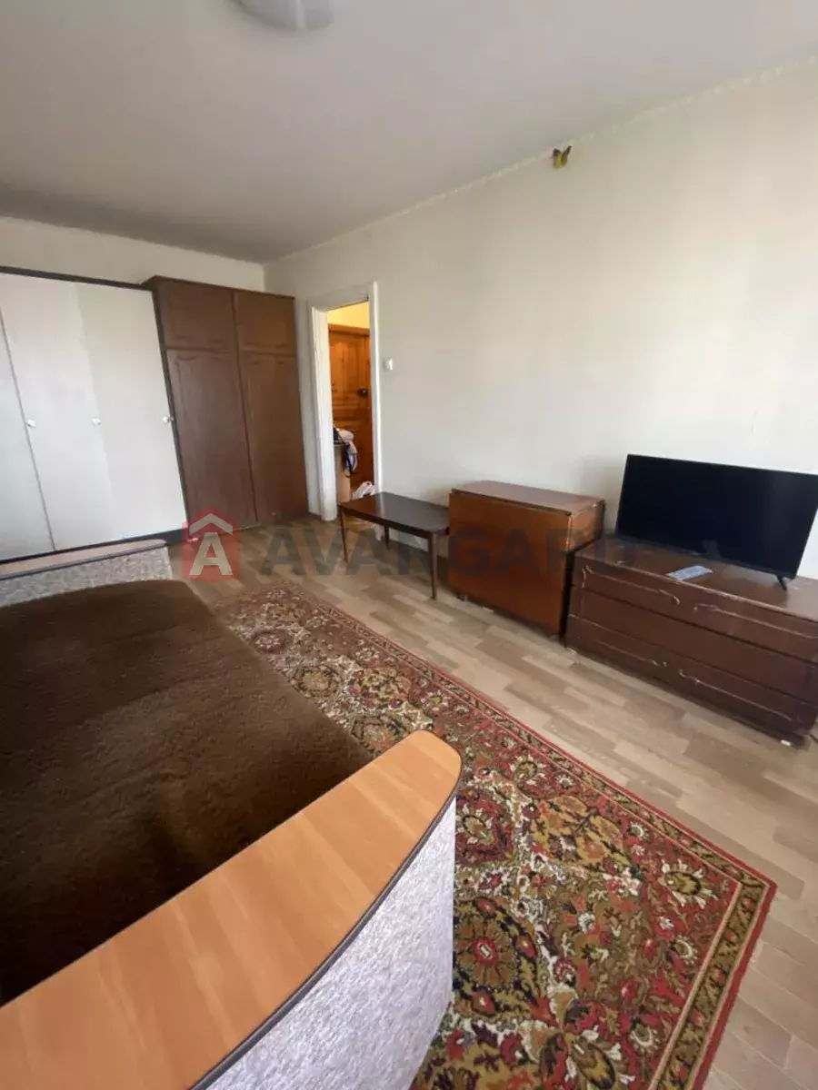 1 ��. ��������, 38/-/9 ��. �., 8/9 ������ ���� 5