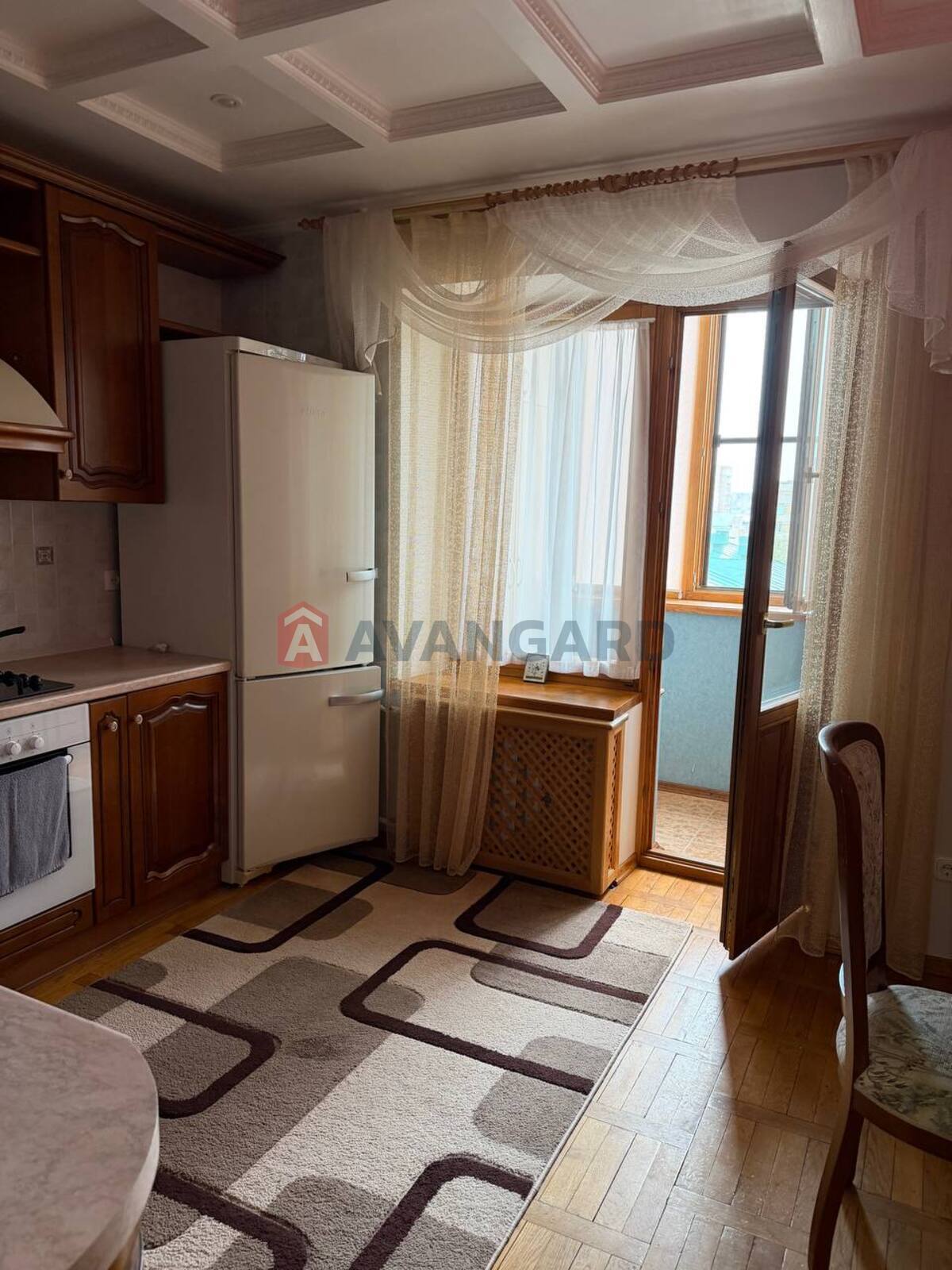 2 ��. ��������, 72/35/12 ��. �., 7/9 ������ ���� 12