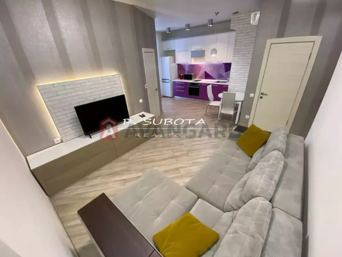 2 ��. ��������, 60/40/20 ��. �., 14/18 ������ ���� 5