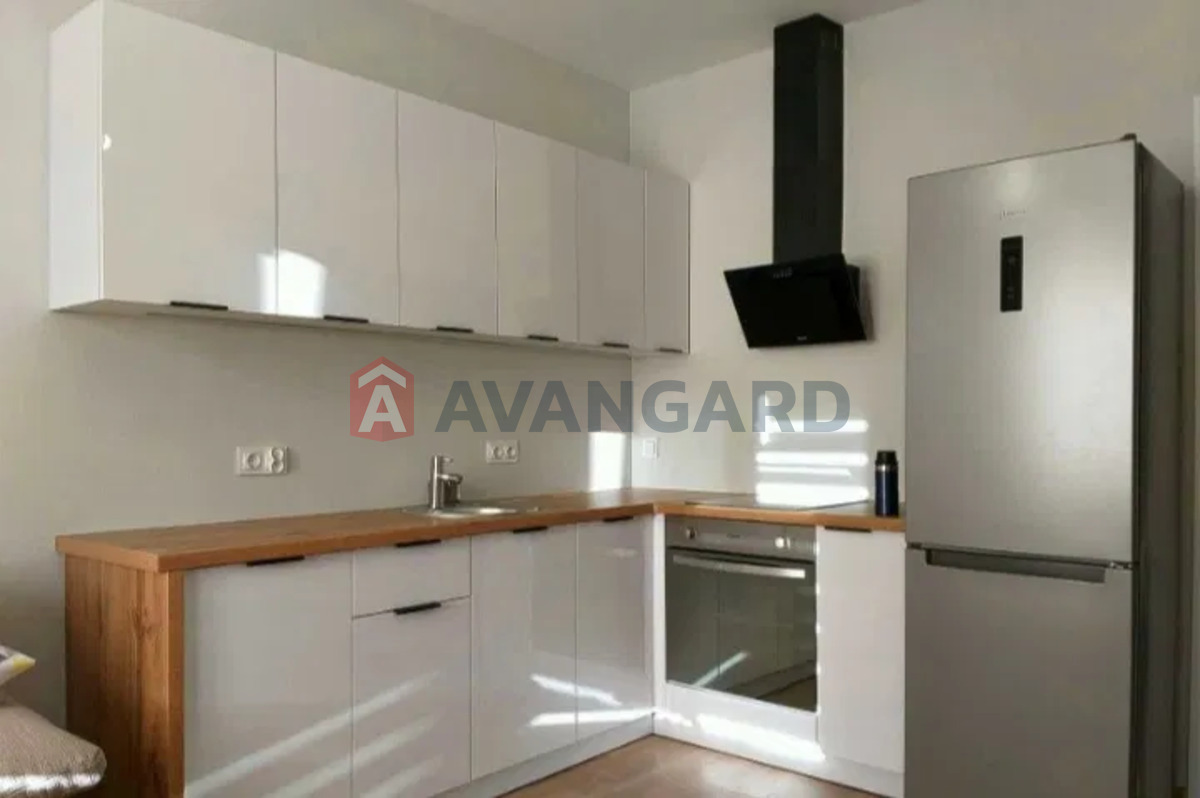 1 ����. ��������, 50/-/15 ��. �., 4/23 ���� ���� 8