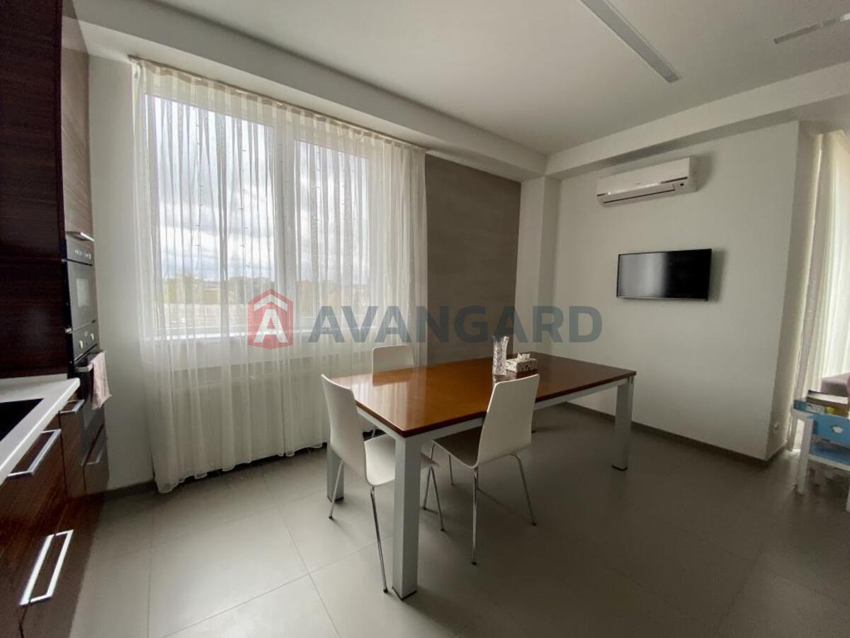 4 ��. ��������, 160/-/25 ��. �., 8/12 ������ ���� 4