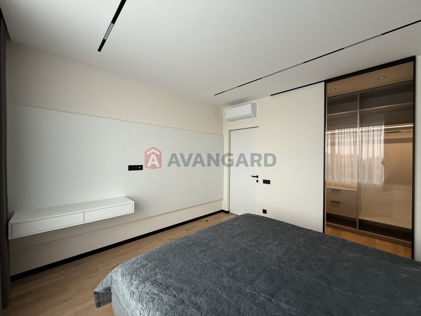 2 ��. ��������, 64,8/26,6/18 ��. �., 8/16 ������ ���� 25