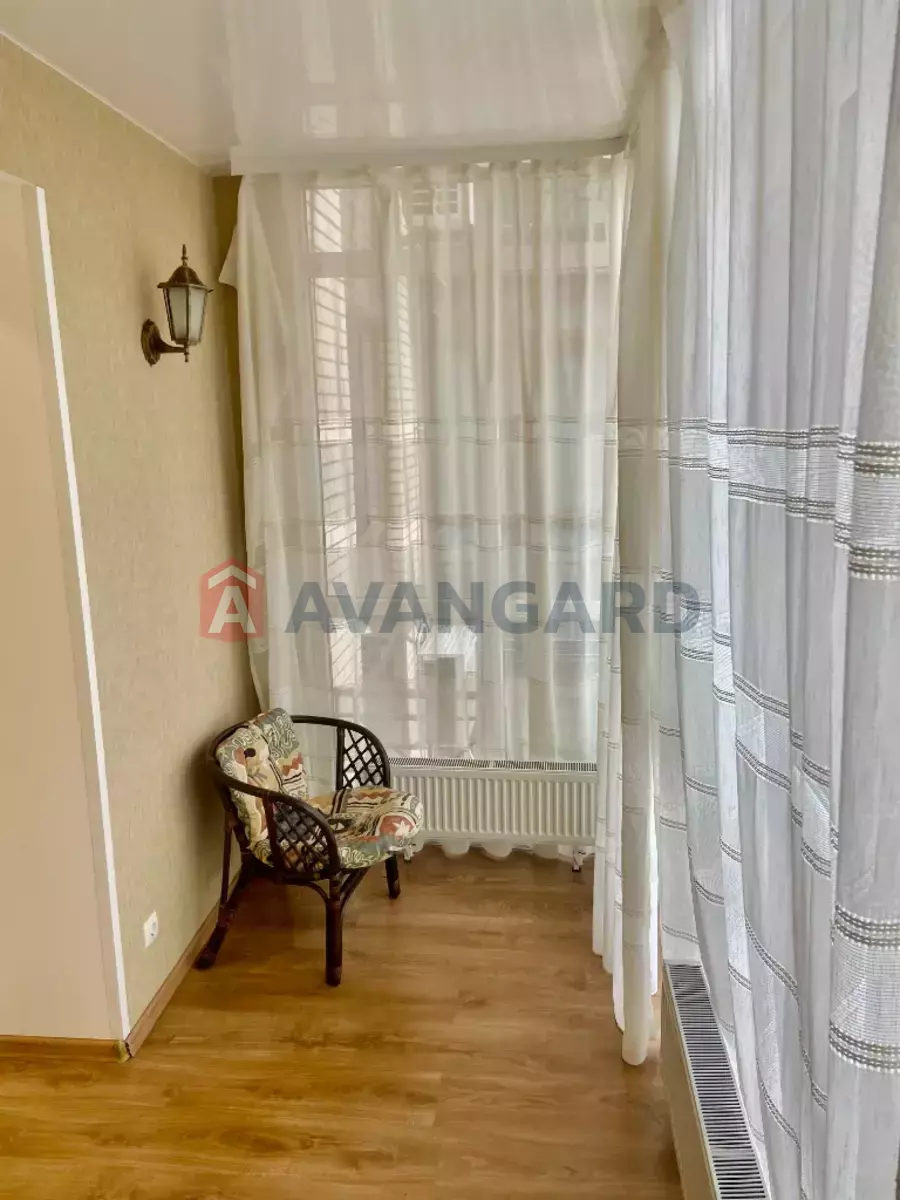 2 ����. ��������, 48/25/15 ��. �., 8/12 ���� ���� 5