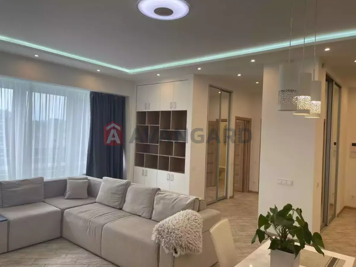 2 ����. ��������, 77/-/- ��. �., 11/24 ���� ���� 3