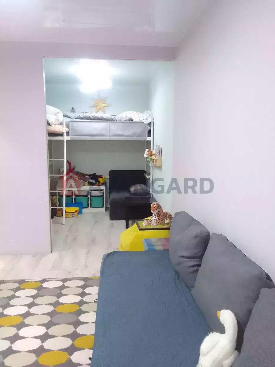 2 ����. ��������, 50/-/11 ��. �., 10/12 ���� ���� 3