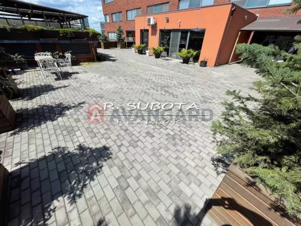 4 ����. ��������, 300/-/50 ��. �., 7/16 ���� ���� 16