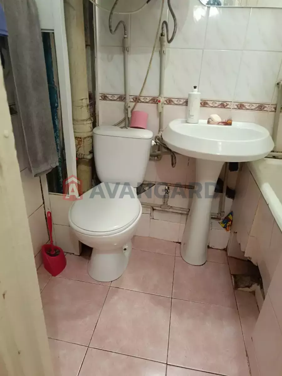 1 ��. ��������, 22/-/- ��. �., 8/9 ������ ���� 4