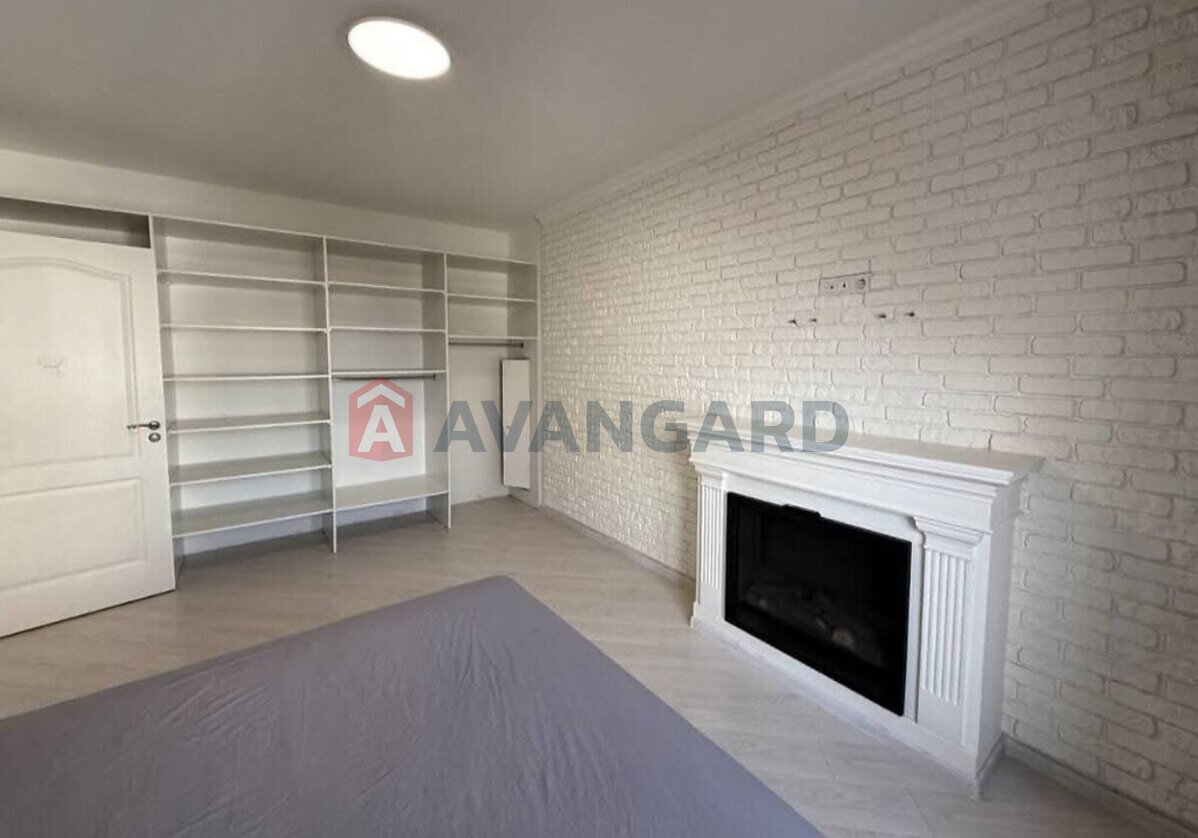 2 ��. ��������, 62/34/14 ��. �., 8/11 ������ ���� 3