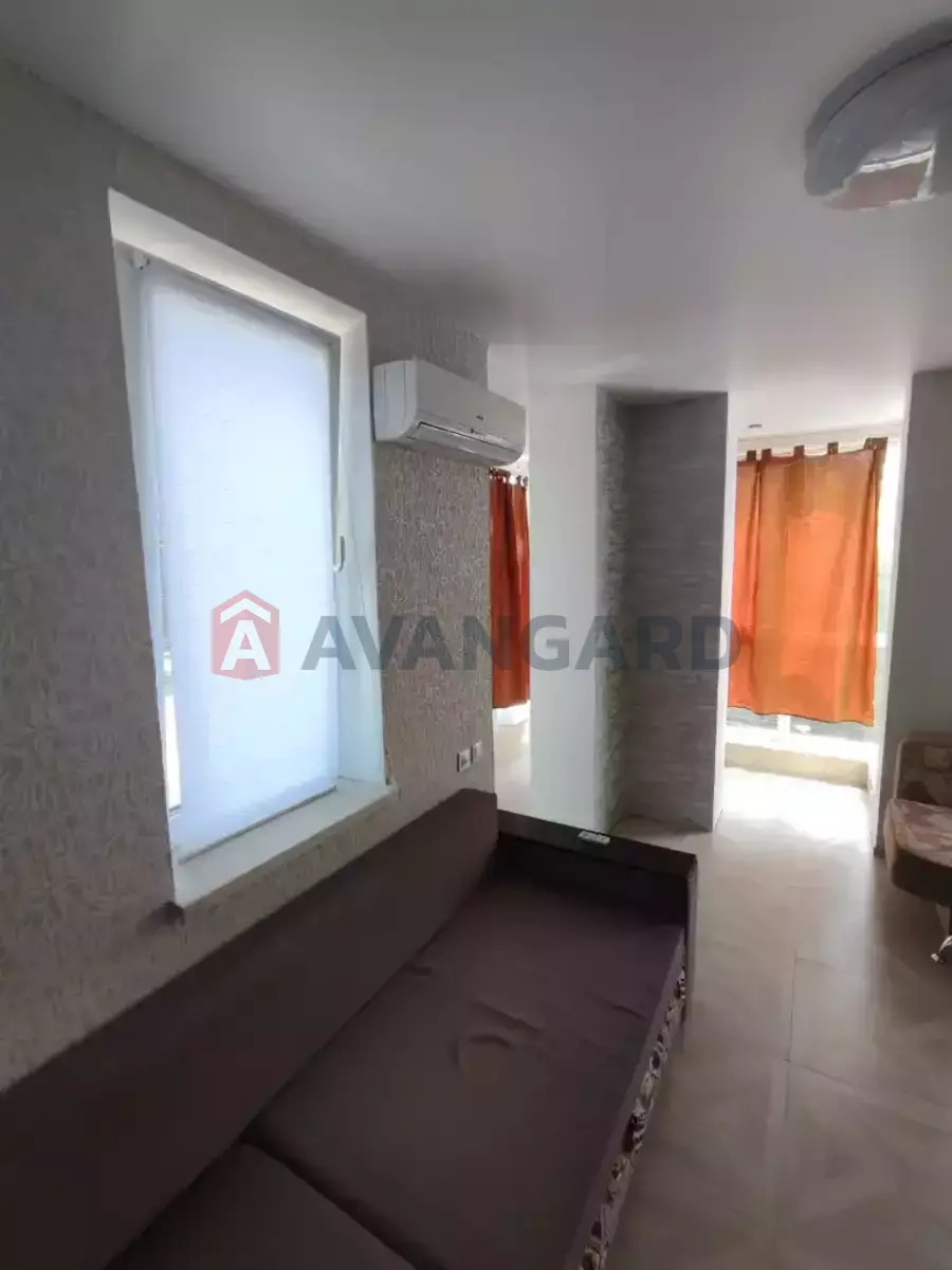 1 ��. ��������, 39/-/- ��. �., 2/4 ������ ���� 11