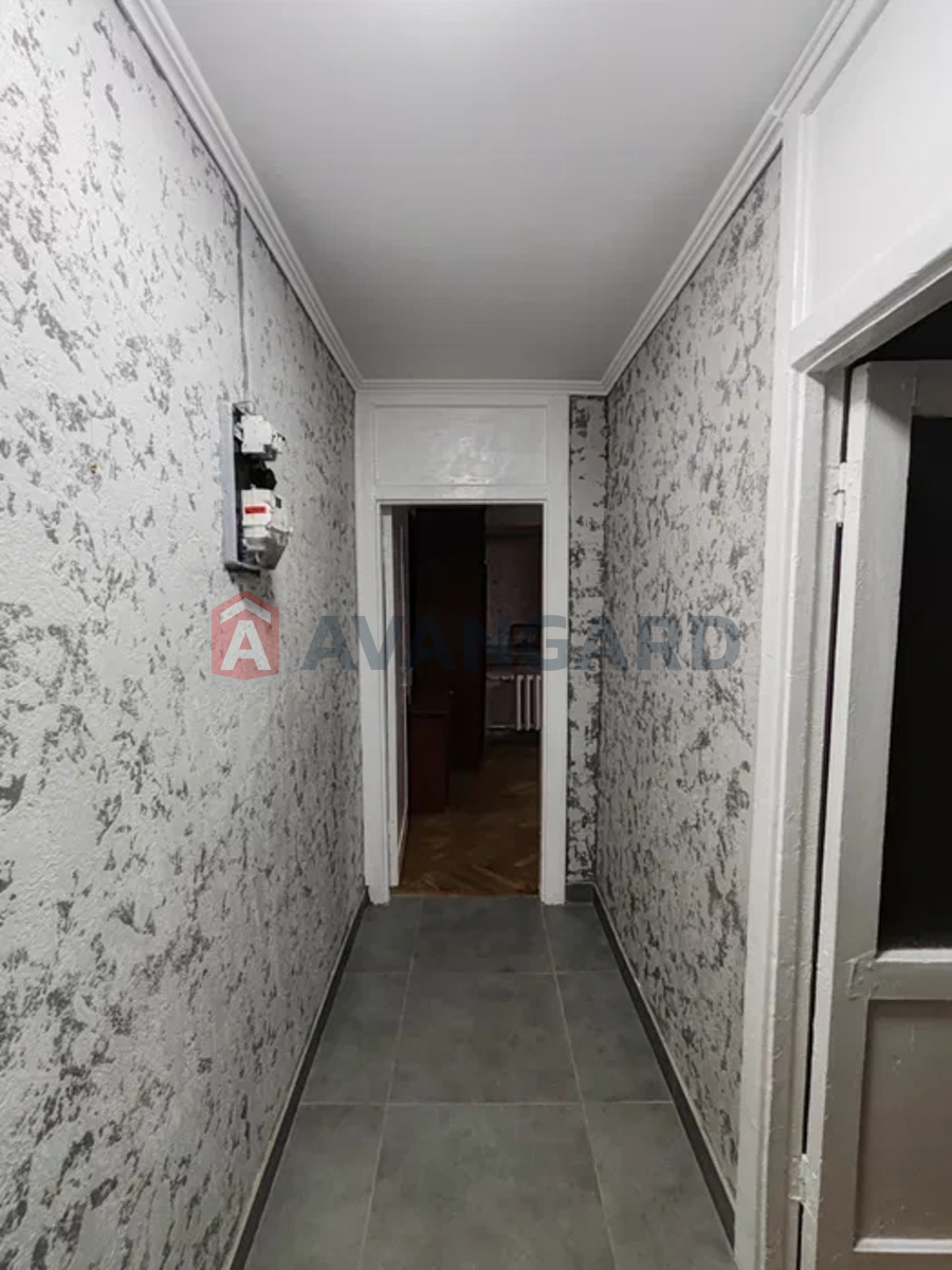 2 ��. ��������, 42/-/5 ��. �., 1/5 ������ ���� 8