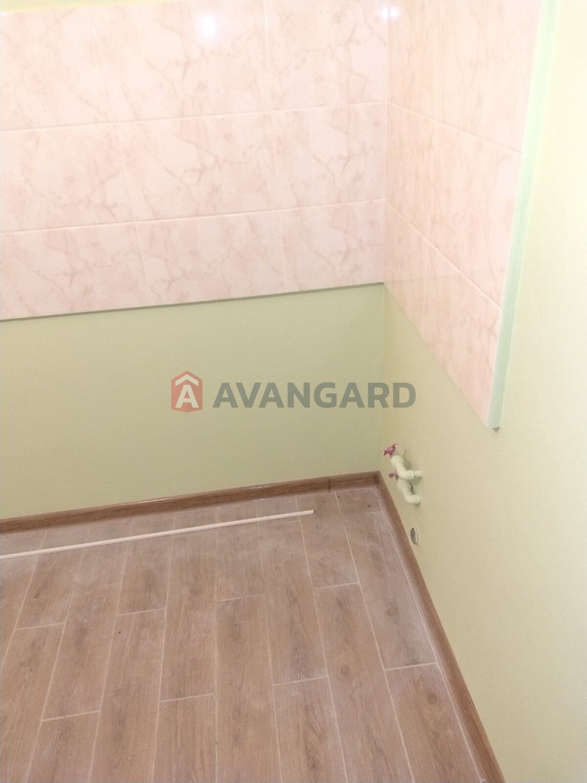 1 ����. ��������, 32/18/8 ��. �., 3/9 ���� ���� 11