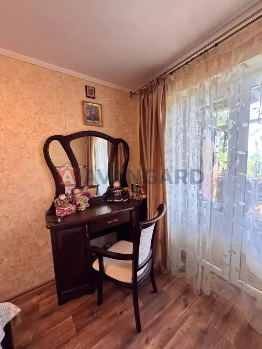 2 ����. ��������, 50/28/9 ��. �., 4/9 ���� ���� 9