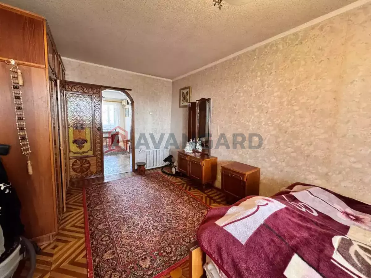 3 ��. ��������, 70/18/10 ��. �., 10/10 ������ ���� 23