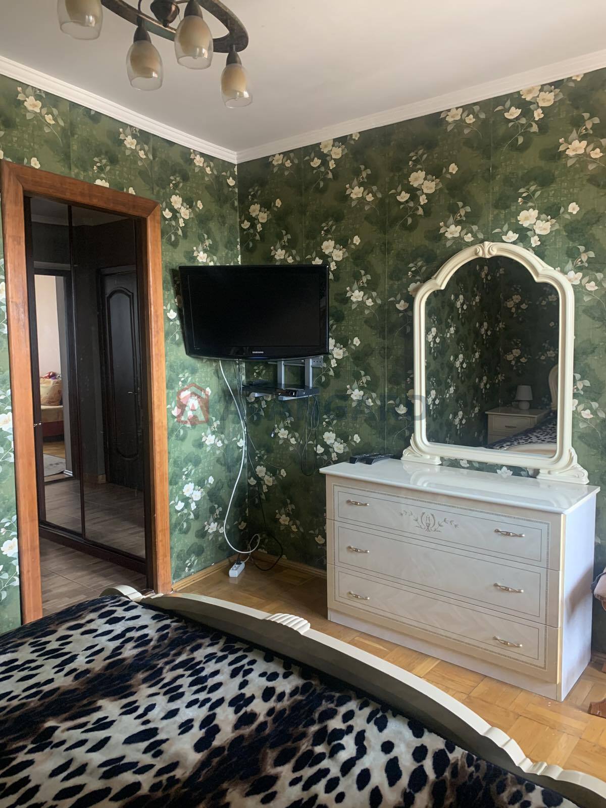 3 . , 64/38/8 . ., 9/9   10