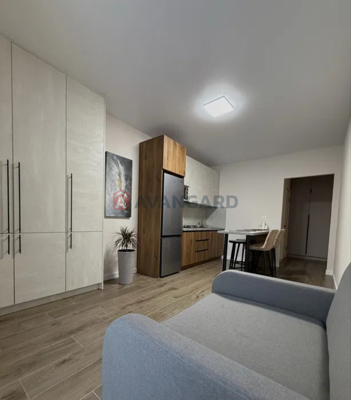 1 ��. ��������, 41/-/18 ��. �., 3/9 ������ ���� 2