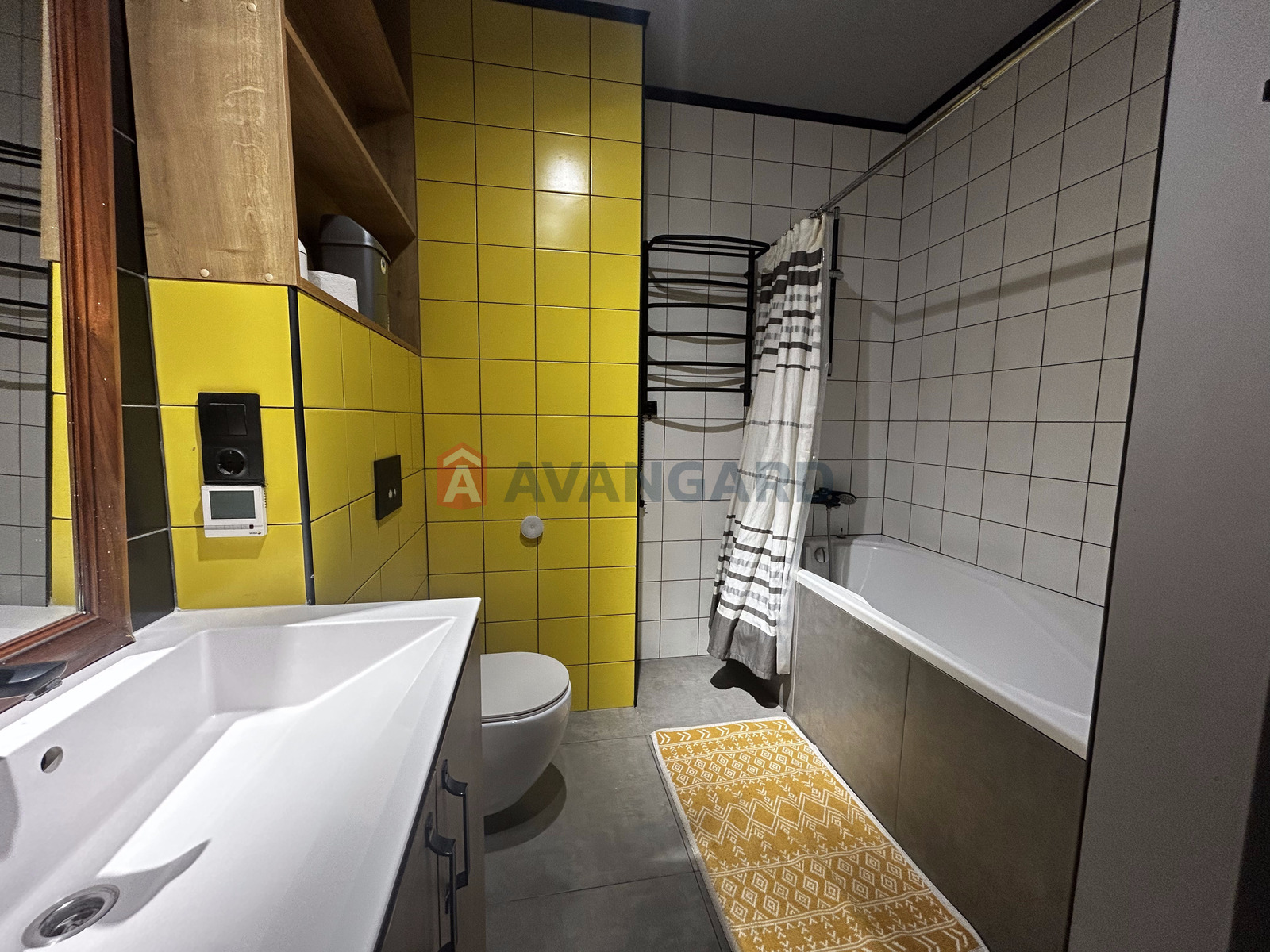 2 ��. ��������, 100/33/40 ��. �., 10-11/11 ������ ���� 13