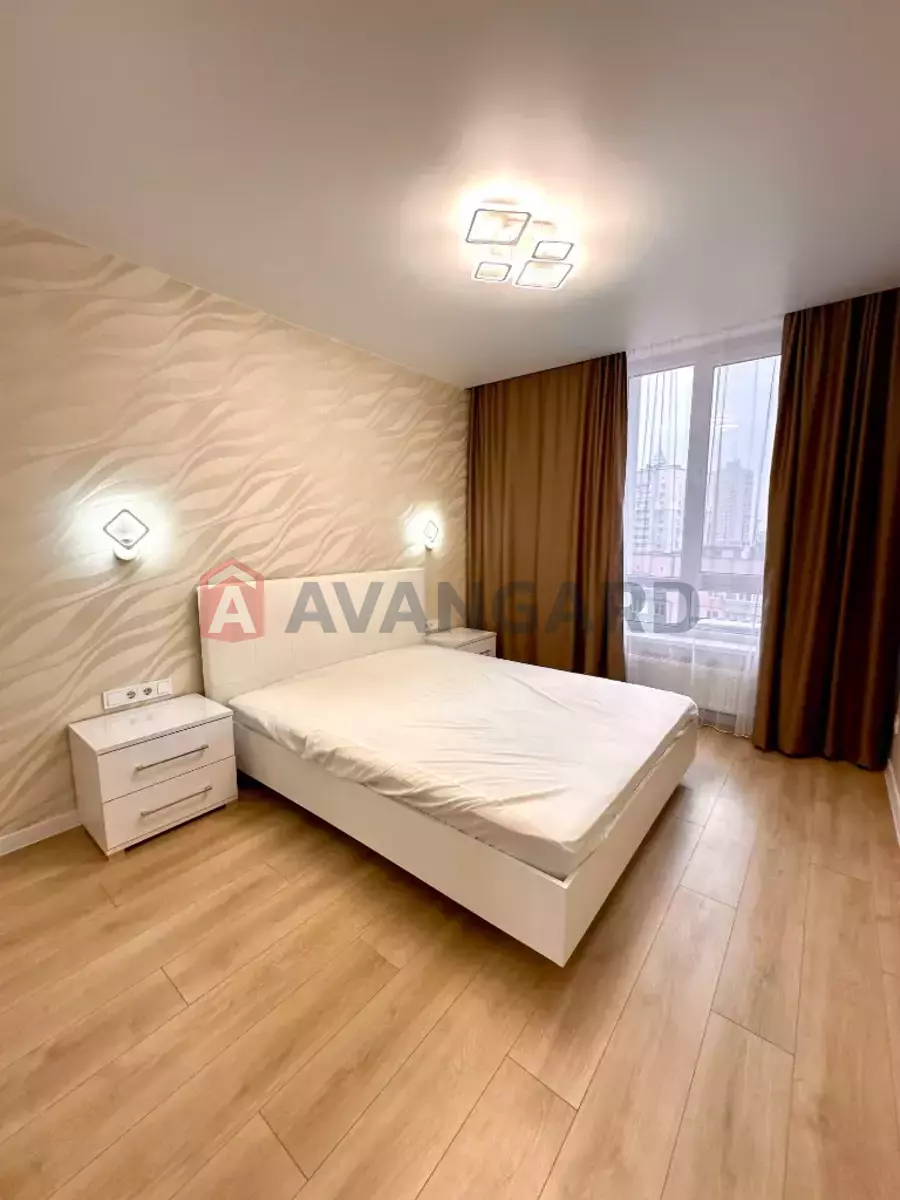 2 ����. ��������, 42/-/15 ��. �., 10/17 ���� ���� 9