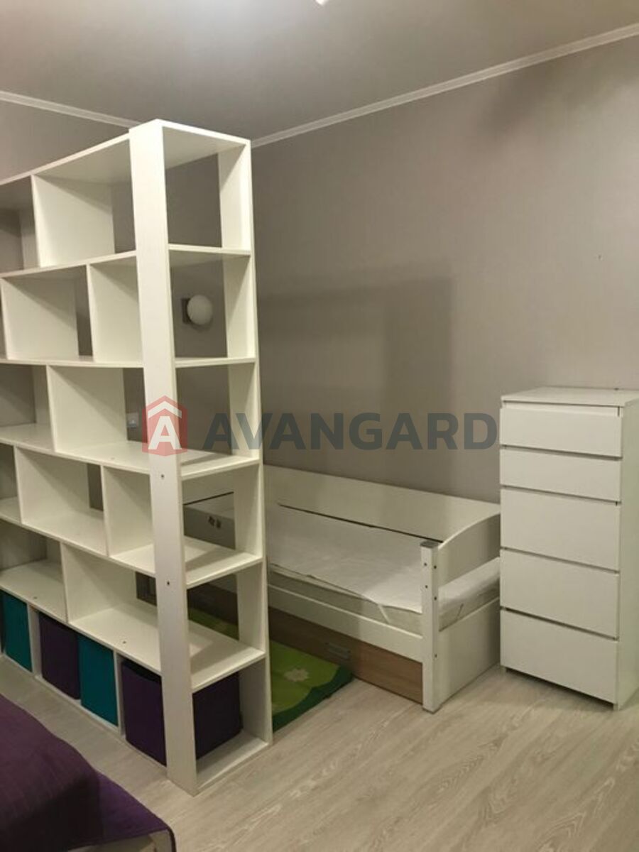 1 ��. ��������, 42/-/12 ��. �., 4/6 ������ ���� 3