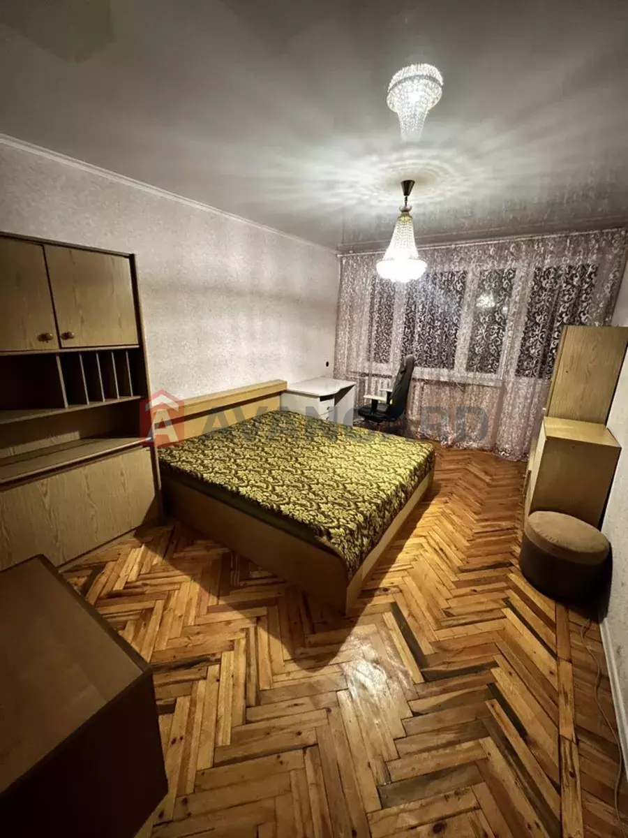 3 ����. ��������, 85/-/7 ��. �., 10/12 ���� ���� 12