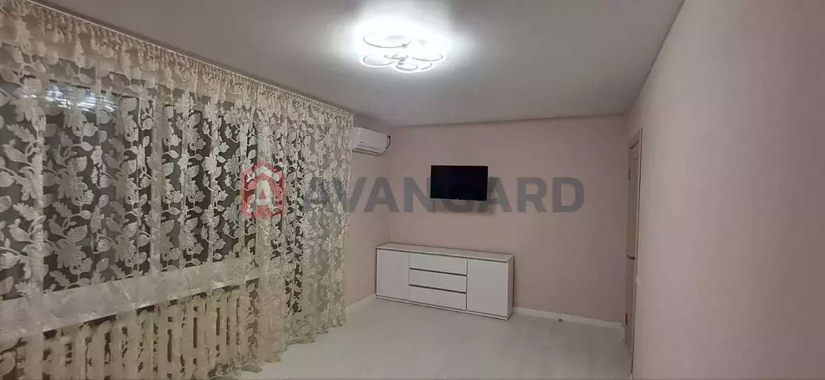 2 ��. ��������, 55/-/8 ��. �., 5/9 ������ ���� 4