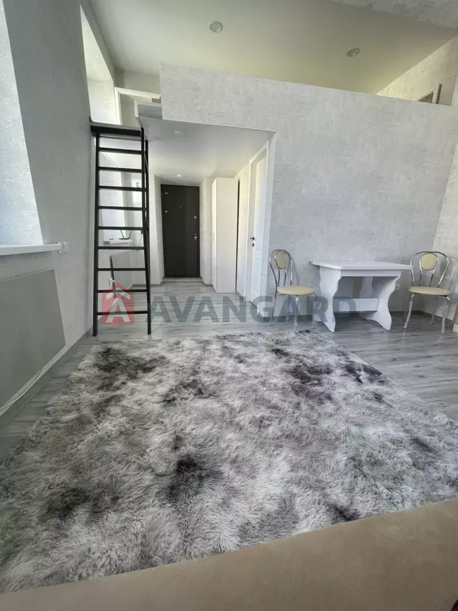 2 ��. ��������, 40/-/12 ��. �., 2/5 ������ ���� 3