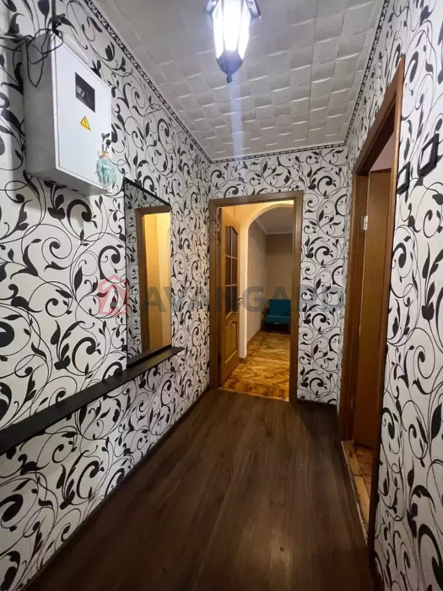 2 ����. ��������, 45/28/8 ��. �., 6/9 ���� ���� 3