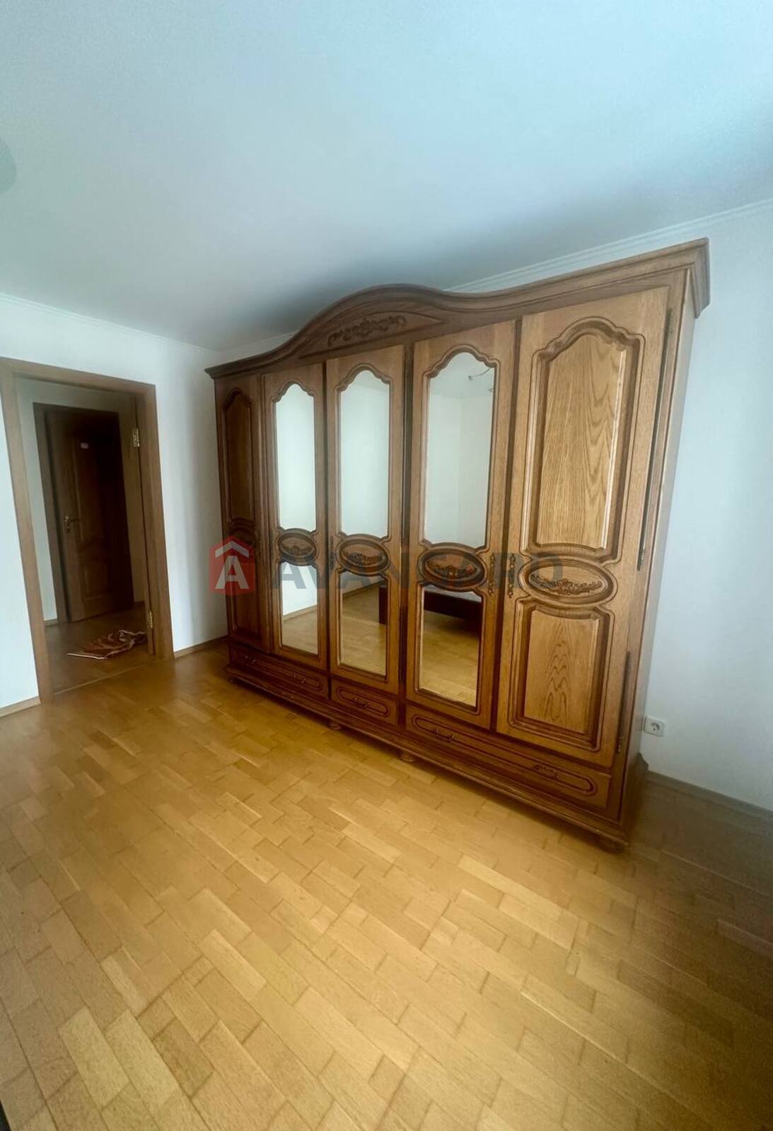 3 ��. ��������, 80/60/24 ��. �., 5/10 ������ ���� 11