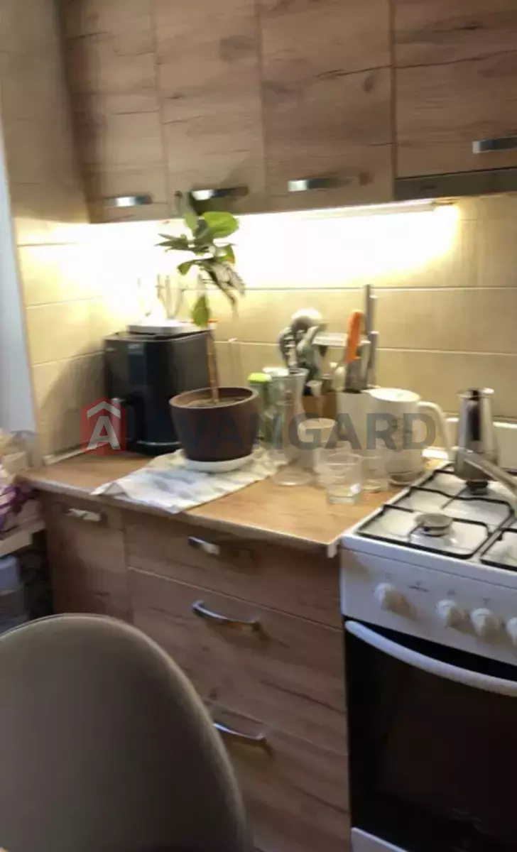 3 ��. ��������, 53/-/5 ��. �., 1/5 ������ ���� 5