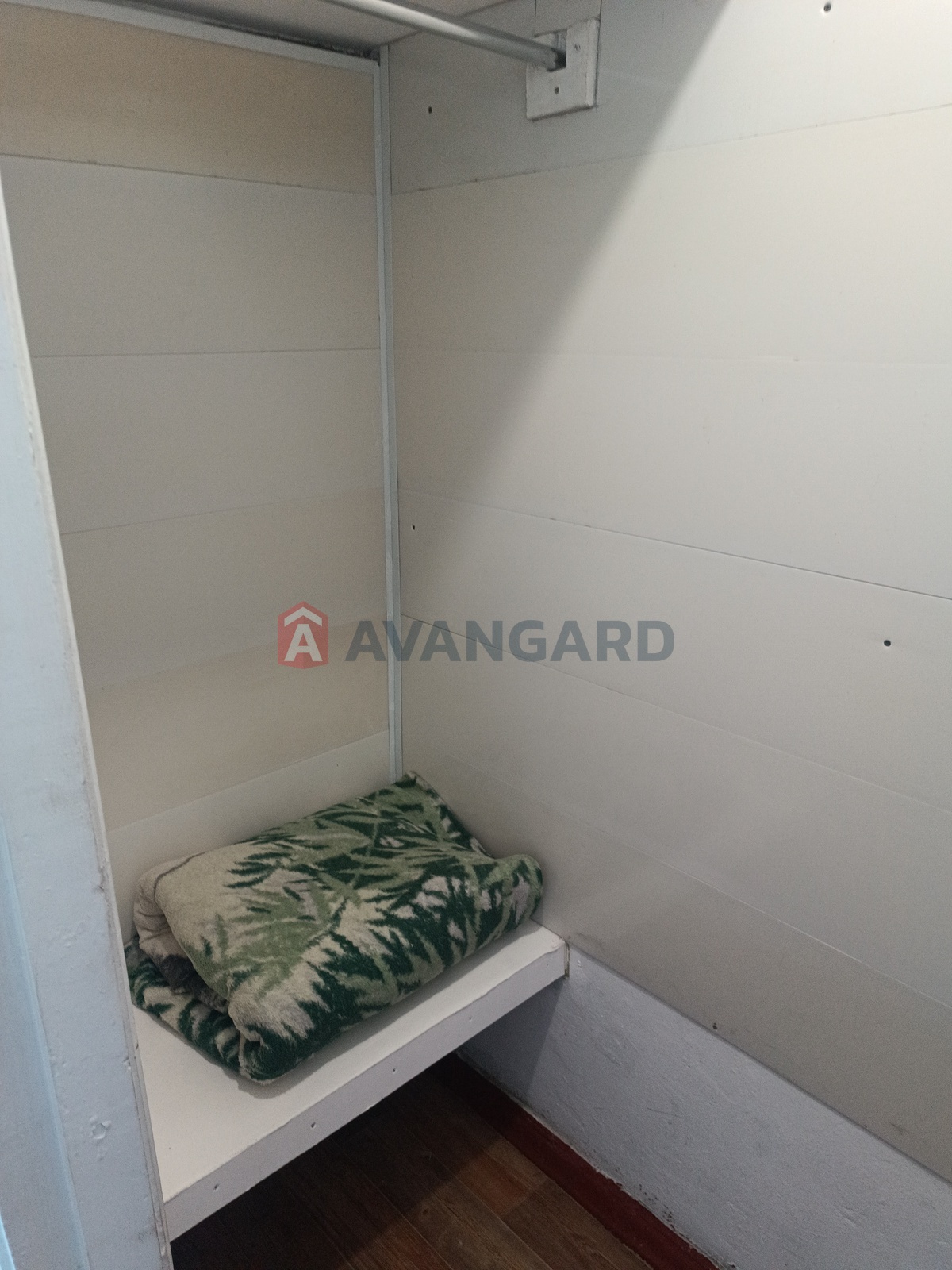 1 ����. ��������, 42,9/-/- ��. �., 4/4 ���� ���� 6