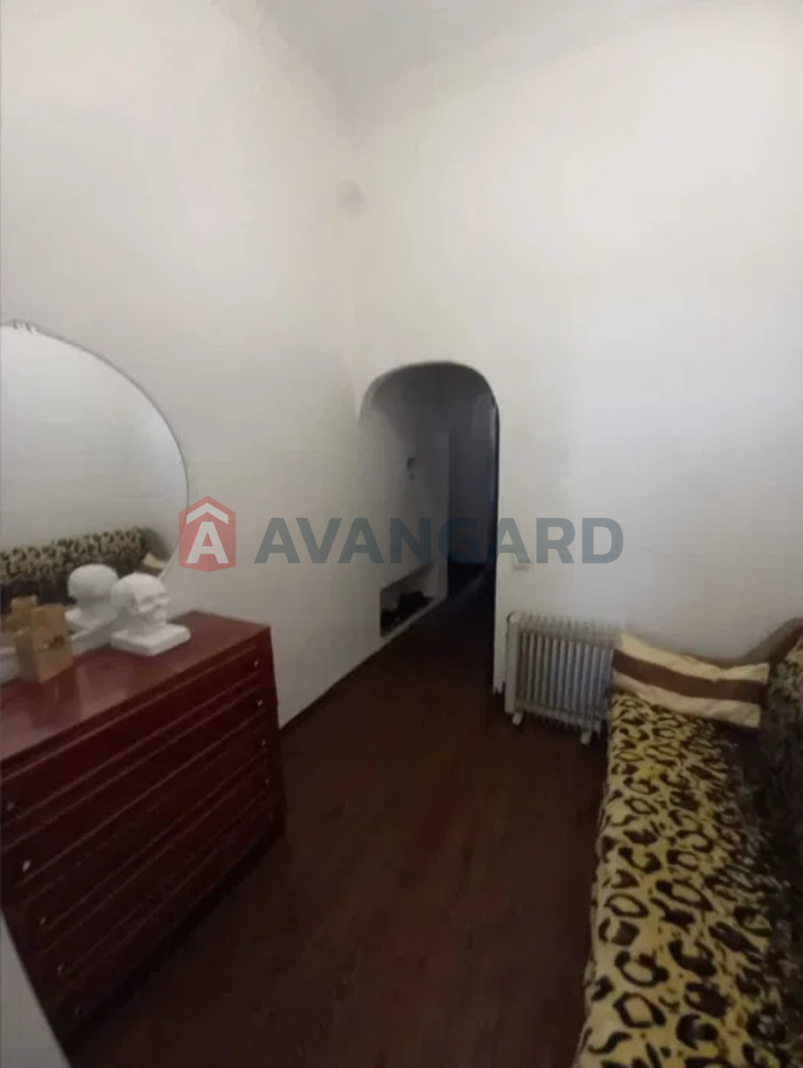 1 ����. ��������, 38/-/7 ��. �., 1/3 ���� ���� 5