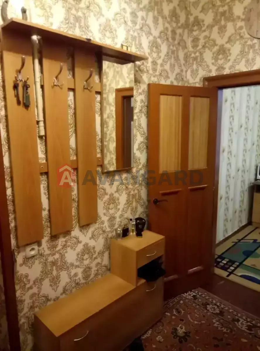 1 ��. ��������, 37/-/- ��. �., 2/4 ������ ���� 7