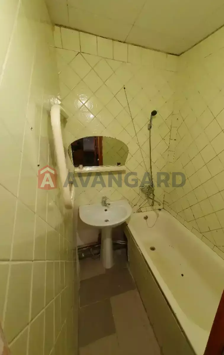 3 ��. ��������, 61/44/8 ��. �., 5/9 ������ ���� 14