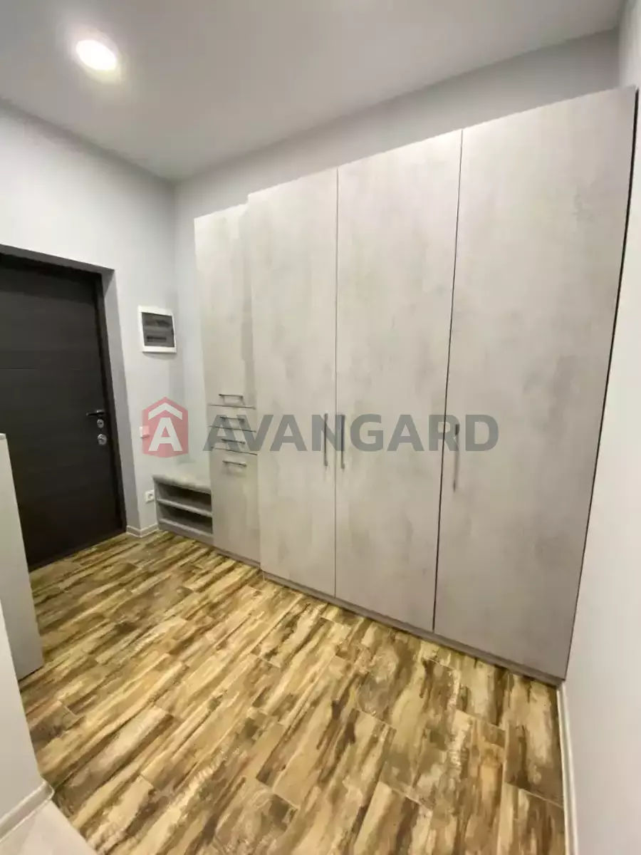 2 ��. ��������, 57/-/- ��. �., 8/12 ������ ���� 15