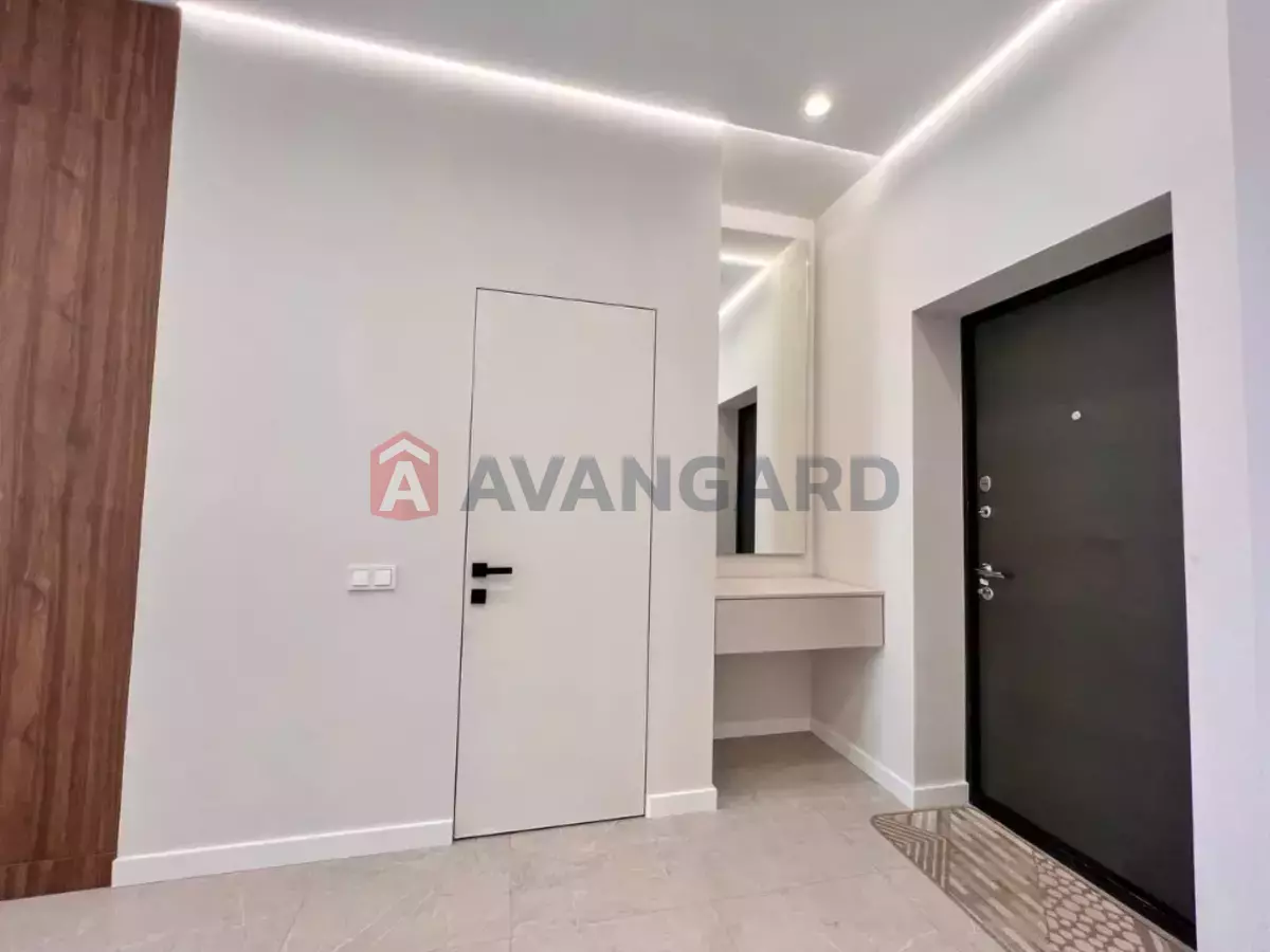 4 ��. ��������, 130/110/20 ��. �., 12/13 ������ ���� 9