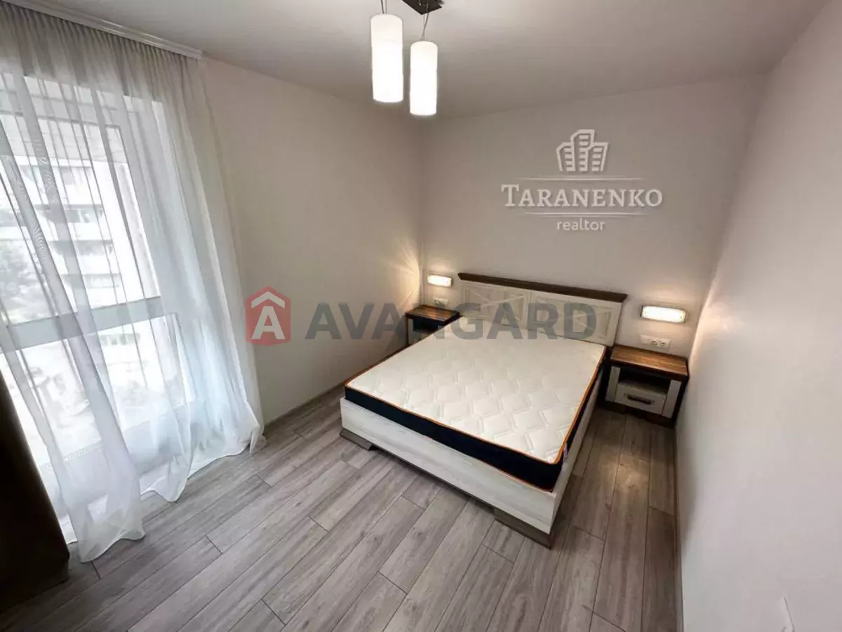 2 ��. ��������, 54/-/20 ��. �., 6/10 ������ ���� 5