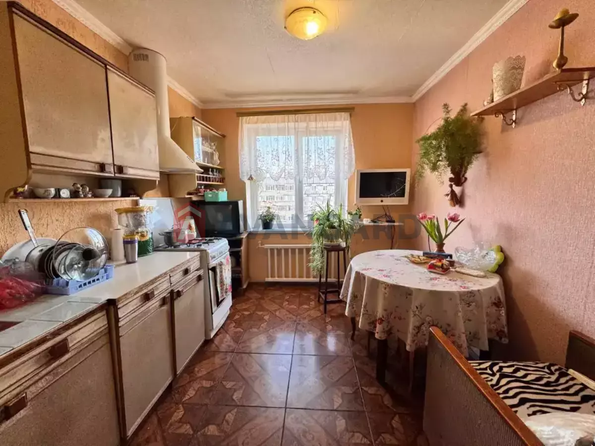 3 ��. ��������, 70/18/10 ��. �., 10/10 ������ ���� 1