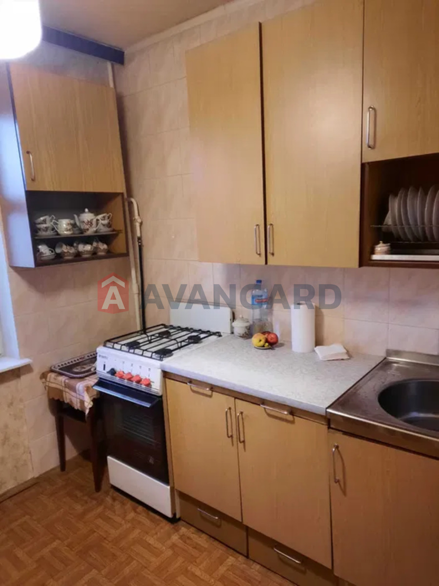 1 ����. ��������, 33/-/6 ��. �., 9/10 ���� ���� 3