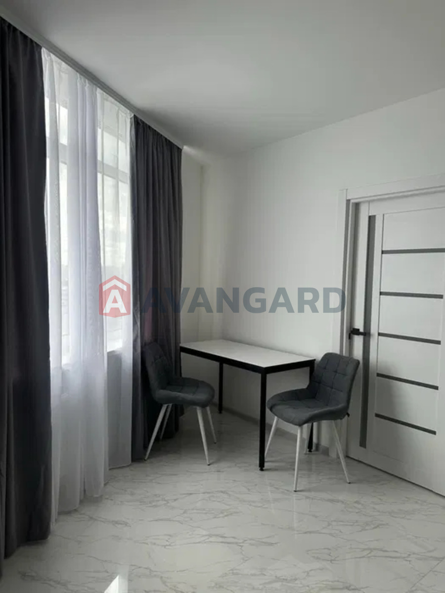 1 ����. ��������, 40/-/20 ��. �., 3/20 ���� ���� 6